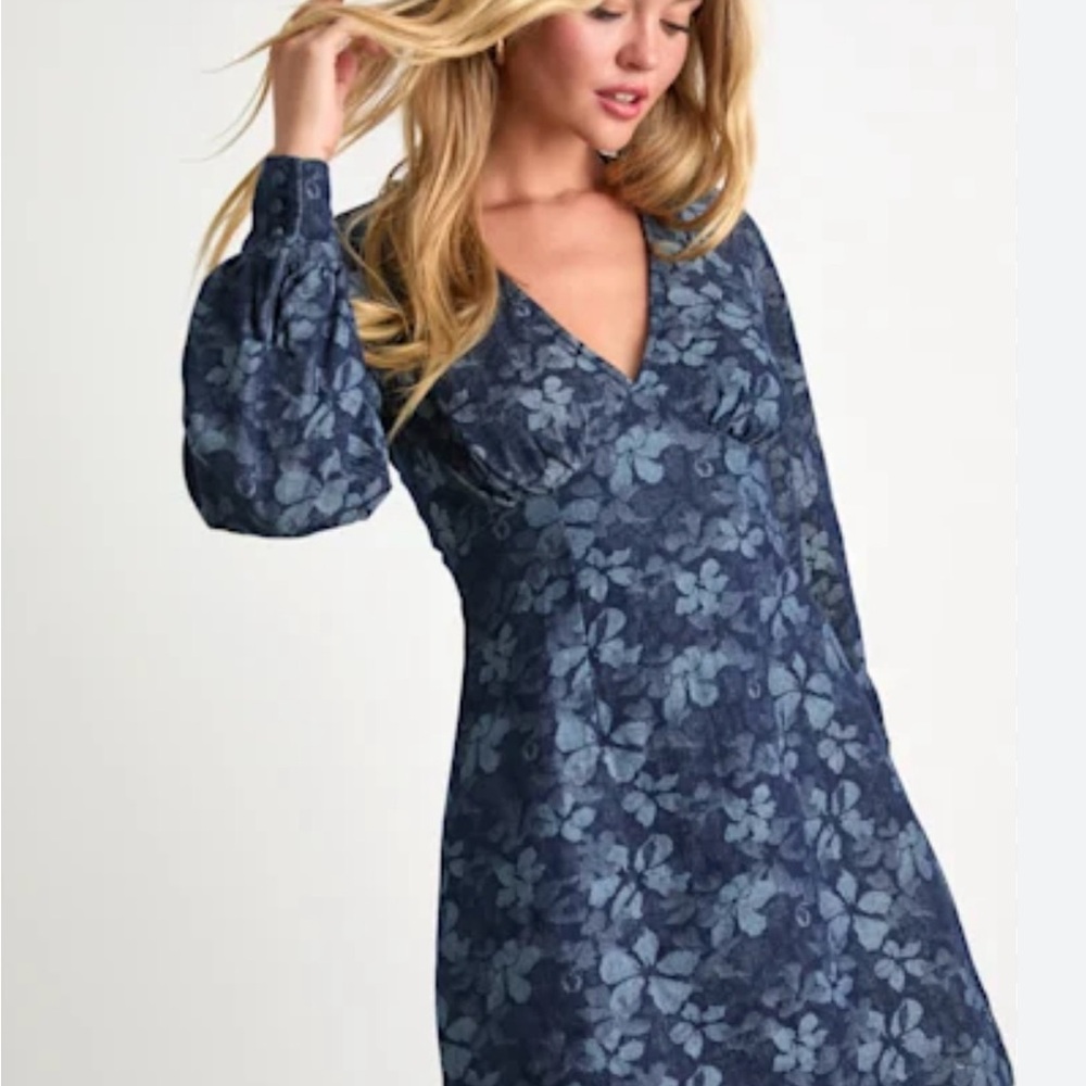 Lulu's Navy Floral V-Neck Dress